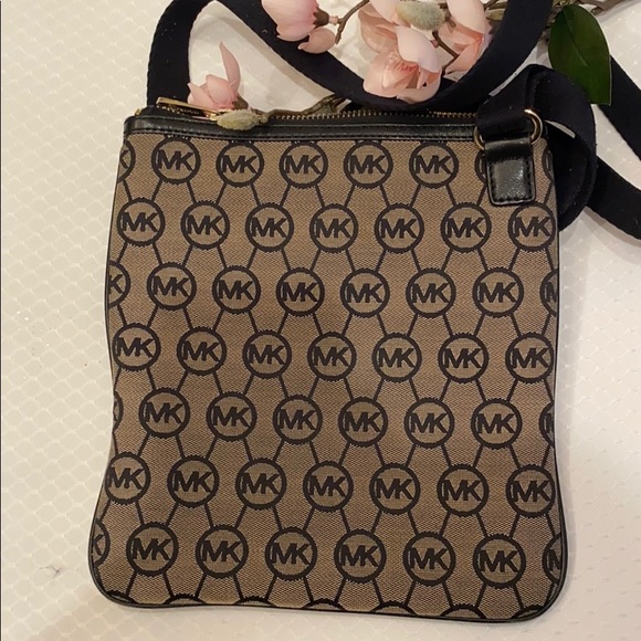 MICHAEL KORS CROSSBODY BAG BLACK MONOGRAM - Picture 6 of 7